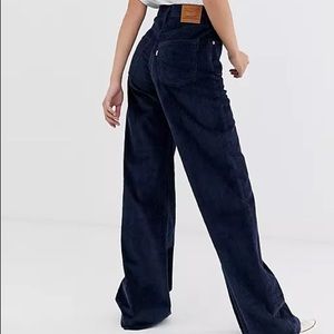 Levi's Ribcage wide leg pants in blue corduroy